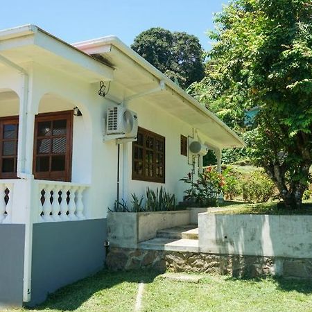 Hotel Ogumka, Self catering , Beoliere, Mahe Victoria Exterior foto